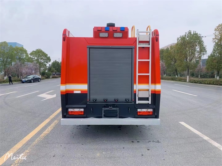 兗州消防車銷售點與廠家 守護安全的工業(yè)力量